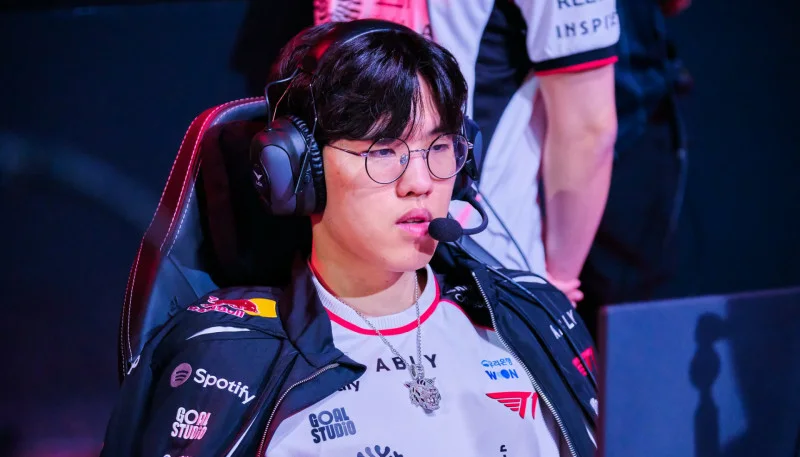 T1 Takes Game 1 with Victory in Soul-Deciding Teamfight